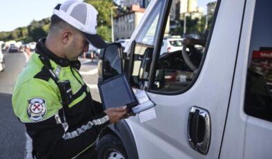 Okul servis araçlarına yönelik denetimlerde 12 bin 928 sürücüye işlem yapıldı