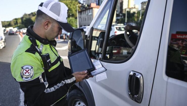 Okul servis araçlarına yönelik denetimlerde 12 bin 928 sürücüye işlem yapıldı