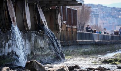 İzmir Cumhuriyet Başsavcılığı, çevrenin kasten kirletilmesi iddiasına ilişkin soruşturma başlattı